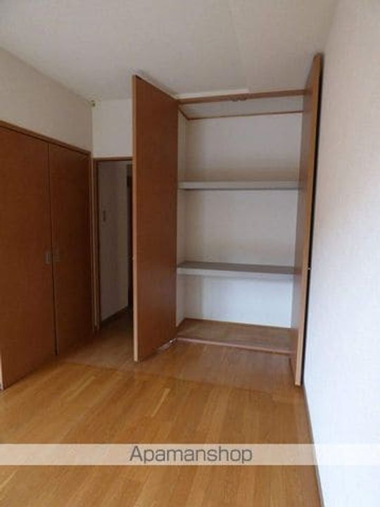 牛久ロイヤルレジデンスABCC207の内装