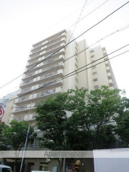 コープ野村万代の外観