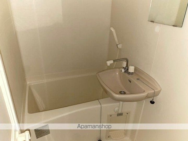 レオパレスROSE INNの風呂