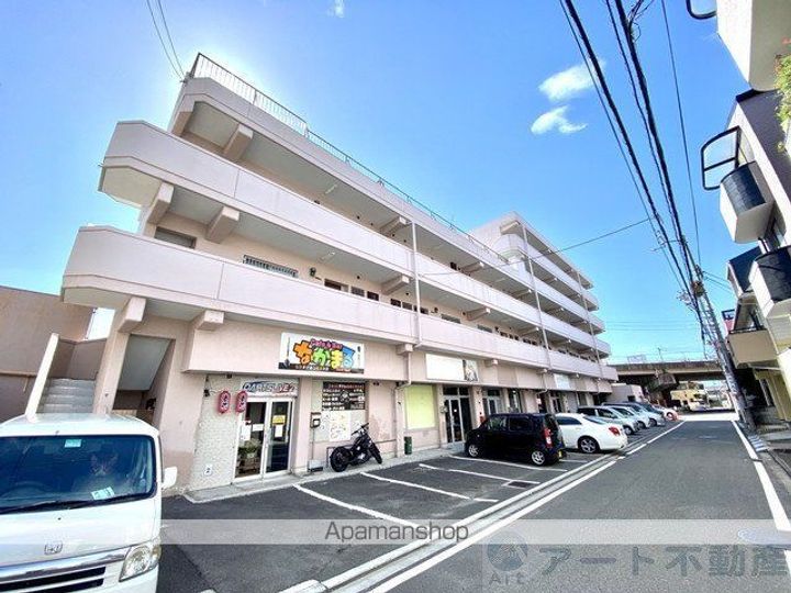 メゾン和泉の外観