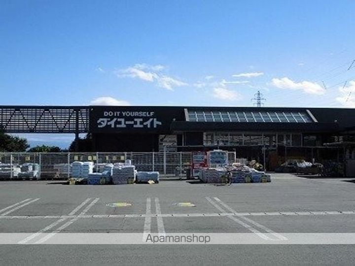 エアリー フィールドの周辺