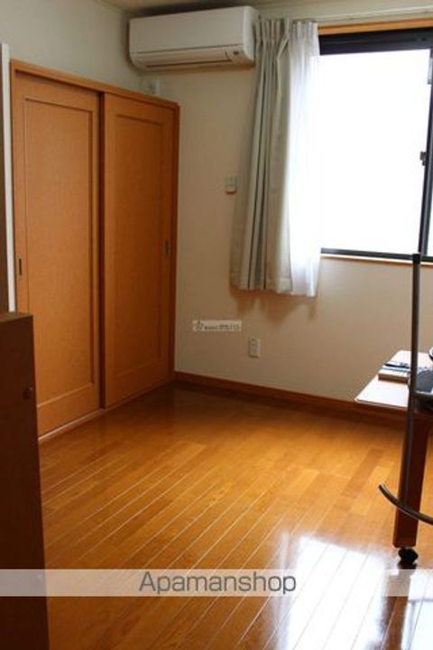 レオパレスEIGER206の居間