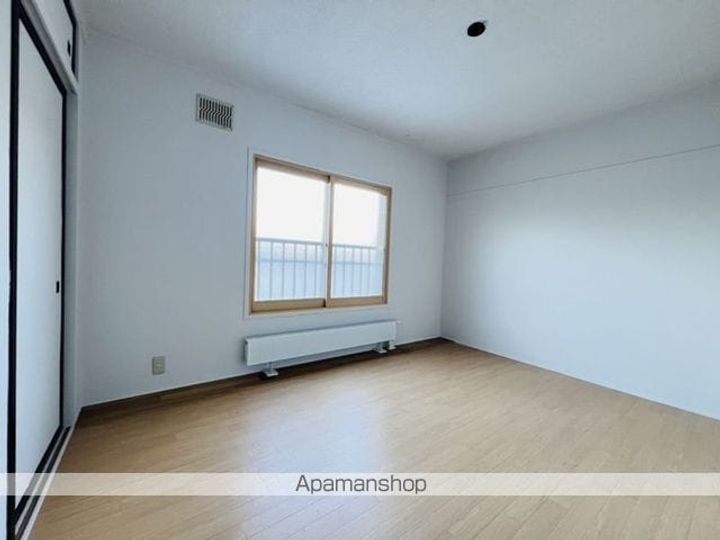 ヴィラナリー函館3号棟(ヴィラナリーハコダテサンゴウトウ)101の内装