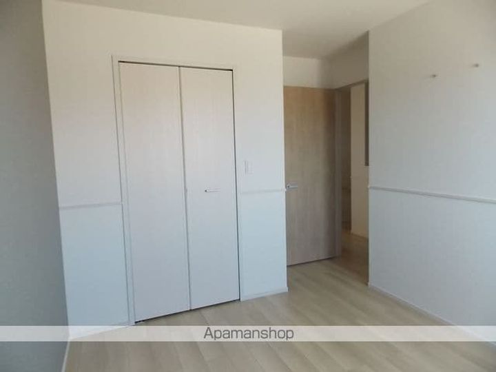 愛知県犬山市上野新町の賃貸アパートの内装