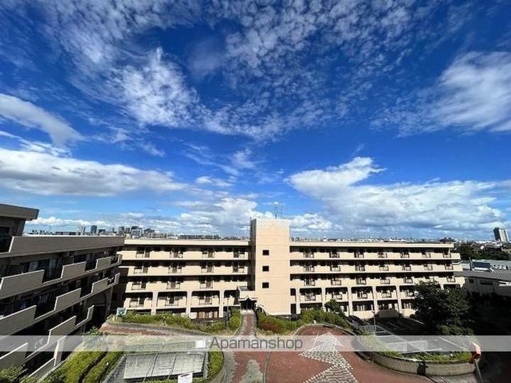 アーバンパーク三ツ池公園Eの外観