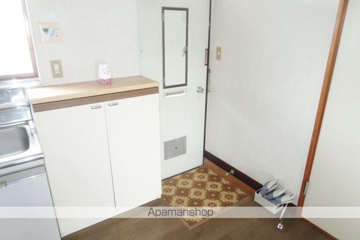 ウエストパレスの玄関