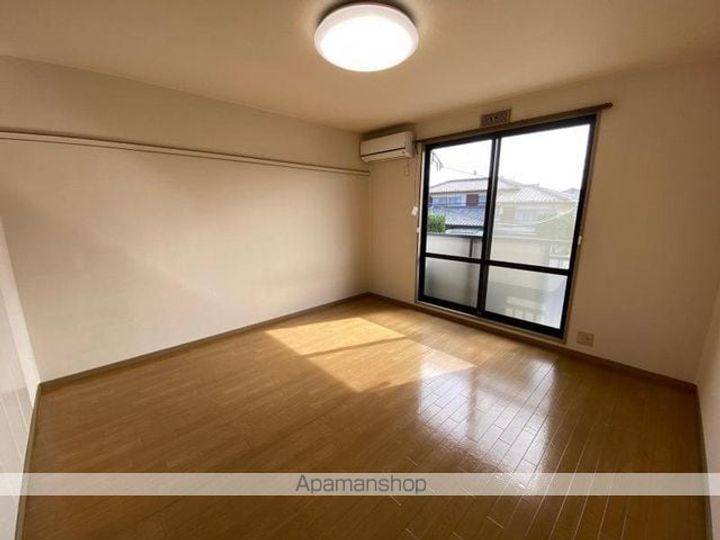 香川県高松市成合町の賃貸アパートの内装