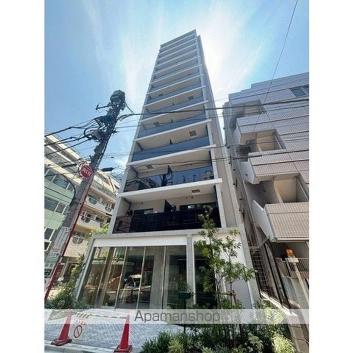 リビオメゾン新宿WESTの外観
