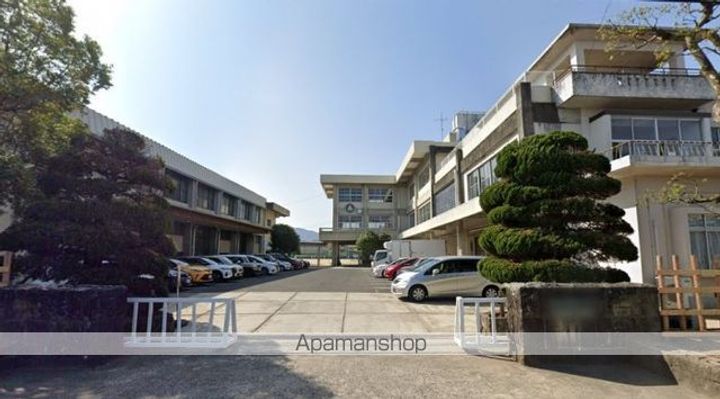 香川県さぬき市造田是弘の賃貸アパートA201の周辺