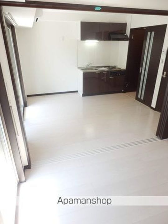 千葉県千葉市中央区登戸2丁目の賃貸マンションの内装