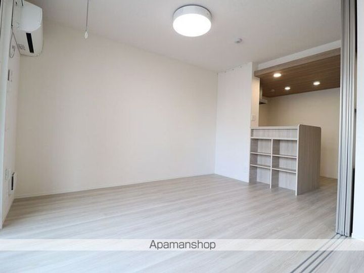 プア メリアの内装