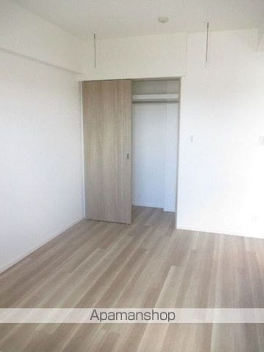 東京都中野区大和町1丁目の賃貸マンションの内装