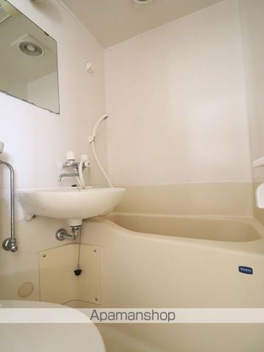 ハイデンス荒池の風呂