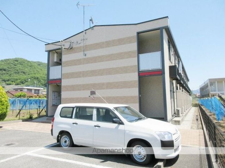 レオパレスグレープの外観