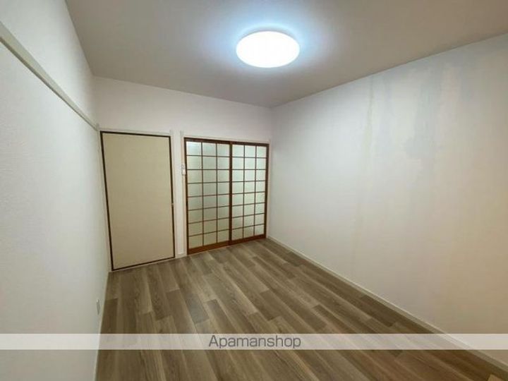 香川県高松市多賀町3丁目の賃貸マンションの内装