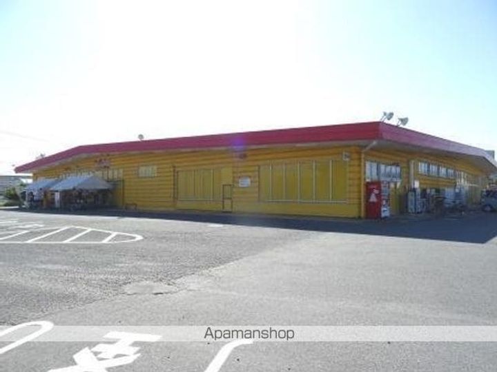 イースト・フィールドC201の周辺