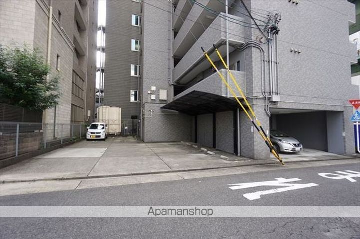 クレスト泉の外観