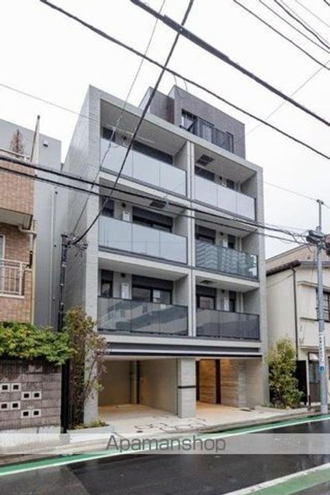 東京都新宿区四谷4丁目の賃貸マンションの外観