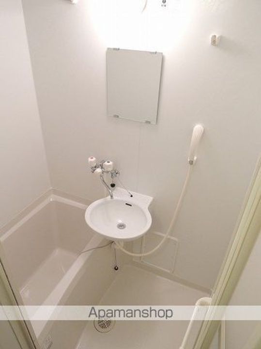 レオパレスセキバBの風呂