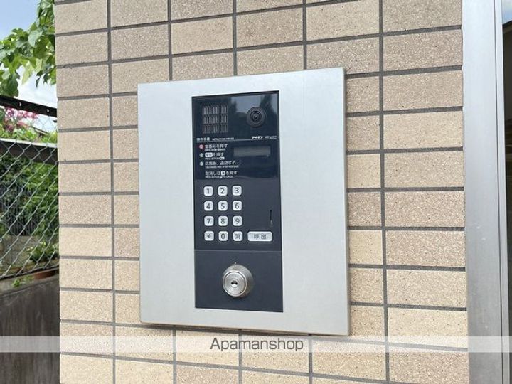 ルミエール・エタンセルのその他画像