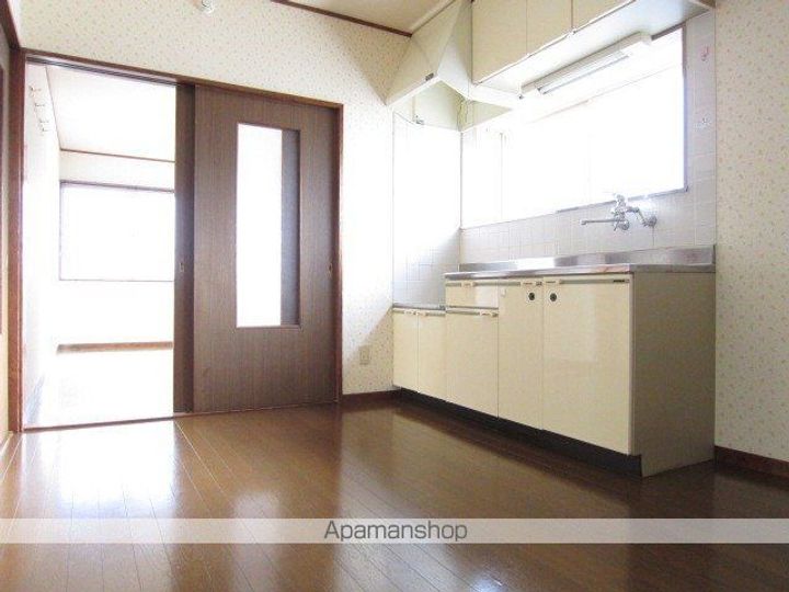 長野県長野市三輪2丁目の賃貸アパートの内装