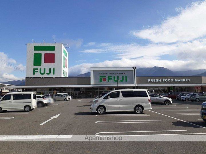 愛媛県新居浜市庄内町5丁目の賃貸アパート203の周辺