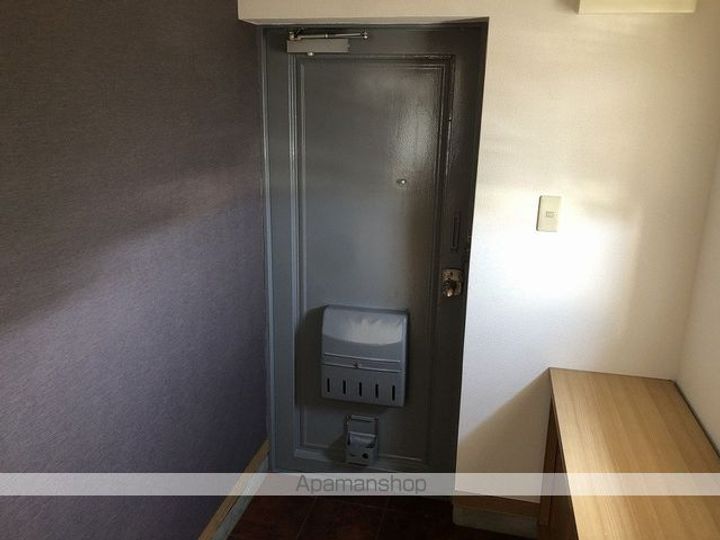 本藤マンション205の玄関
