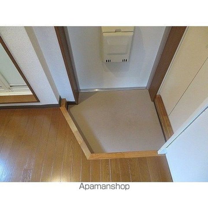 東京都葛飾区新小岩2丁目の賃貸マンションの玄関
