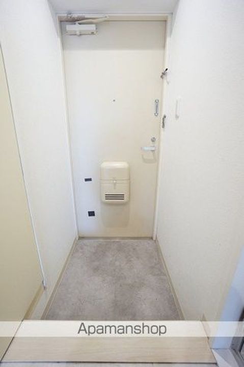 カーサミラ音羽の玄関