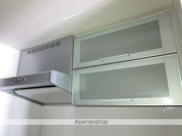 東京都中野区中央5丁目の賃貸マンションの内装