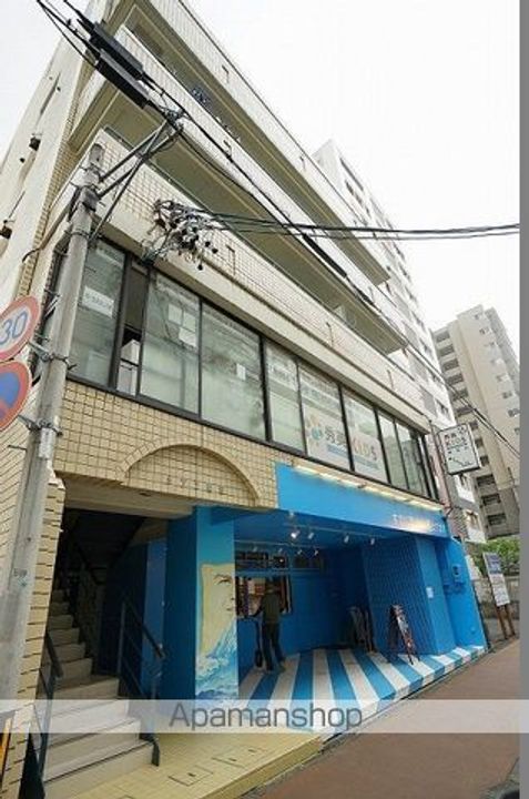 メゾン鷹匠202の外観