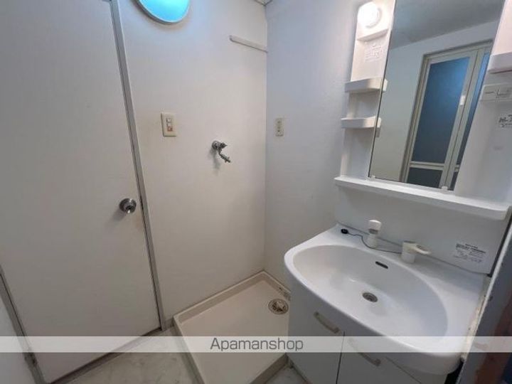 香川県高松市茜町の賃貸マンションの内装