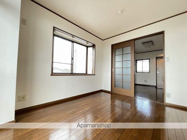 リバーサイド弐番館の居間