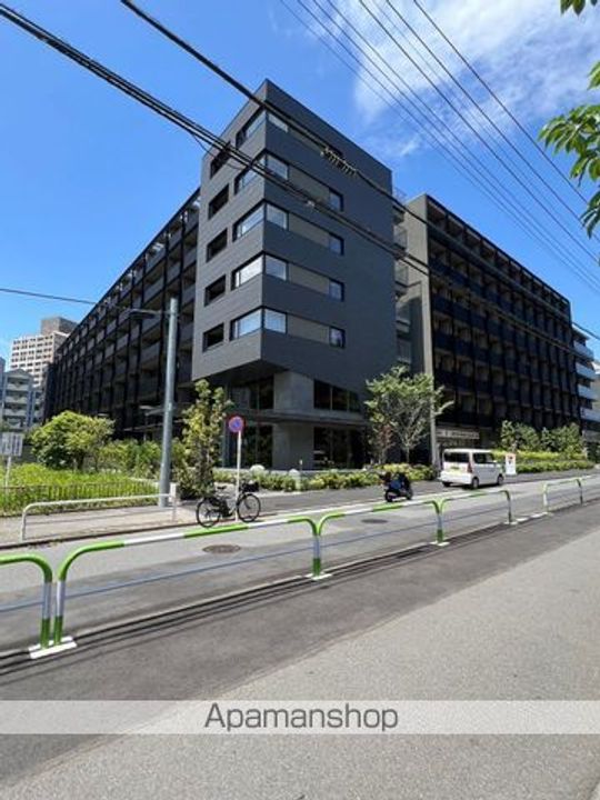 東京都新宿区百人町3丁目の賃貸マンションの外観