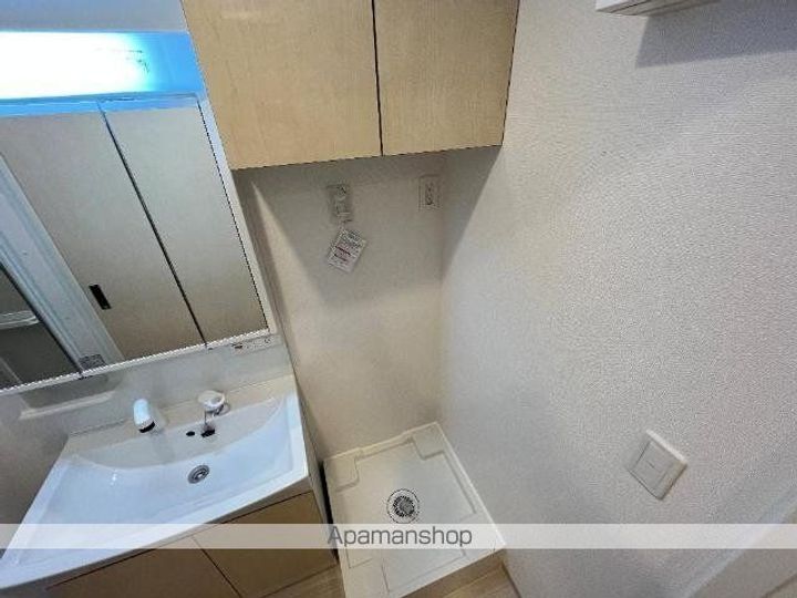 福岡県福岡市東区松島1丁目の賃貸マンションの内装
