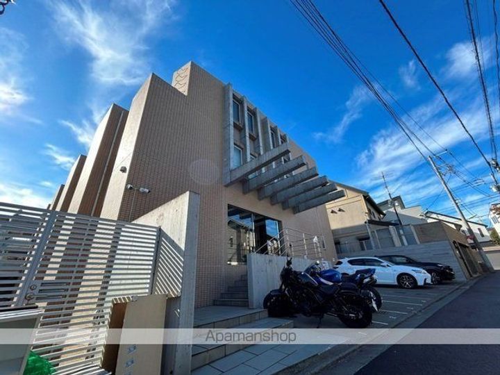 エルスタンザ下北沢の外観