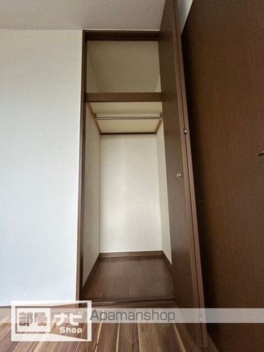 フォブール本大の内装