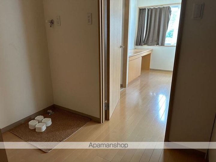 クレエ秋田町801の内装