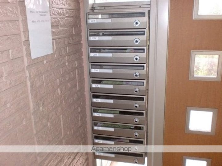 オーガスタ・スクウェアのその他画像