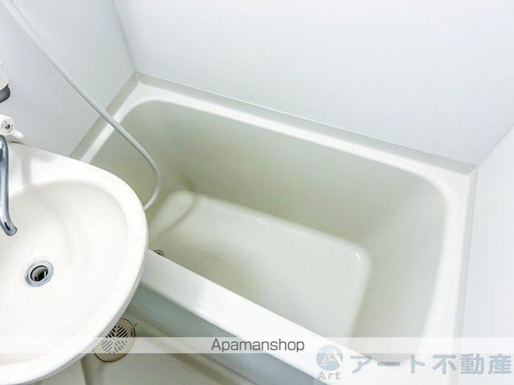 東一万ビルの風呂