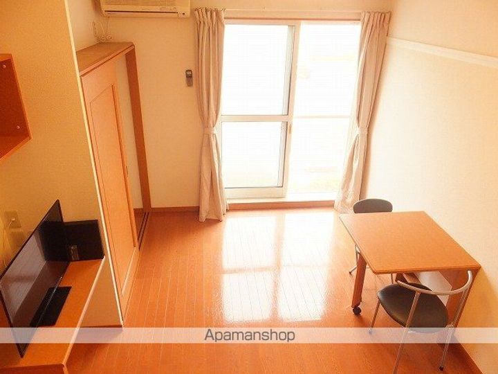 レオパレス宴106の居間