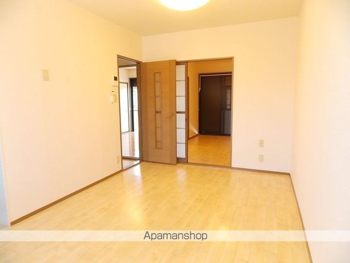 センチュリーパーク Aの内装