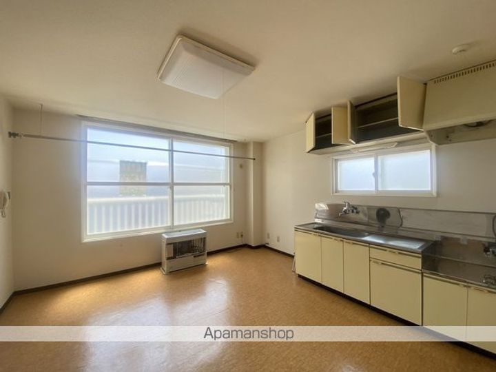 ピアコート福嶋301の居間