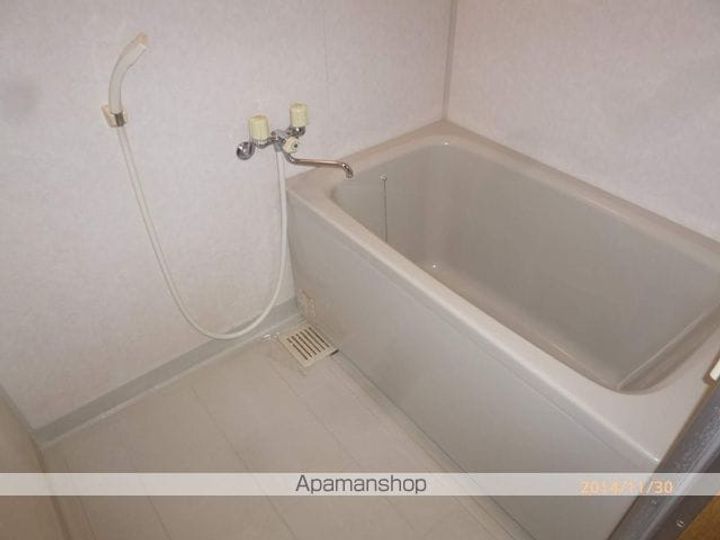 コスミックルーム21の風呂