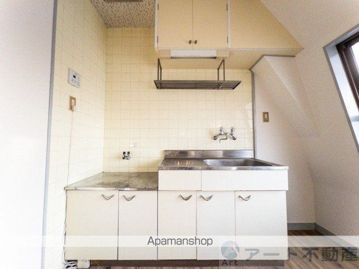 ニュー三番町ハイツのキッチン