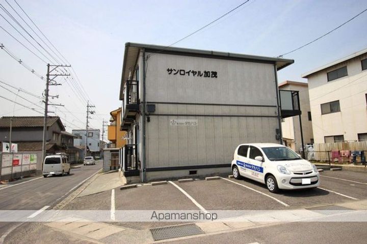 サンロイヤル加茂103号室の外観