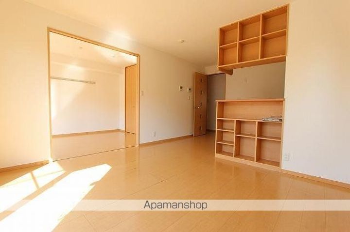 T’Sスクエアの内装