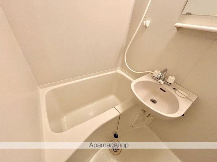 レオパレスすずな101の風呂