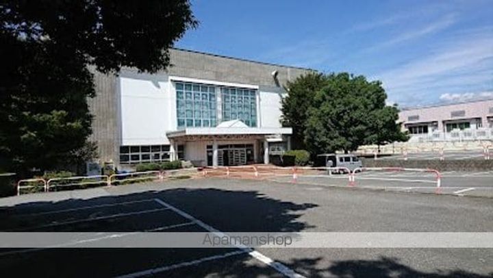 ヴィラ根岸 ABCの周辺