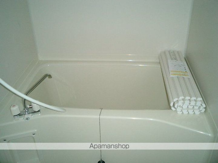 滋賀県栗東市手原2丁目の賃貸マンションの風呂